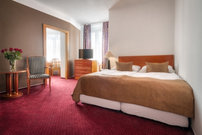 Hotel Harmony Praga - Habitación con cuatro camas Standard
