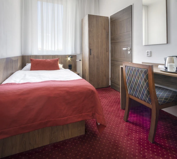 Single room Economy